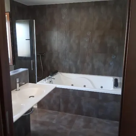 Madodos Con Piscina Privada, Jacuzzi, Barbacoa Y Chimenea Holiday home Riofrio (Andalucia)